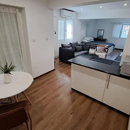 City Center Apartments Paphos Kültér fotó