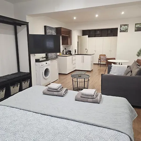City Center Apartments Paphos Kültér fotó